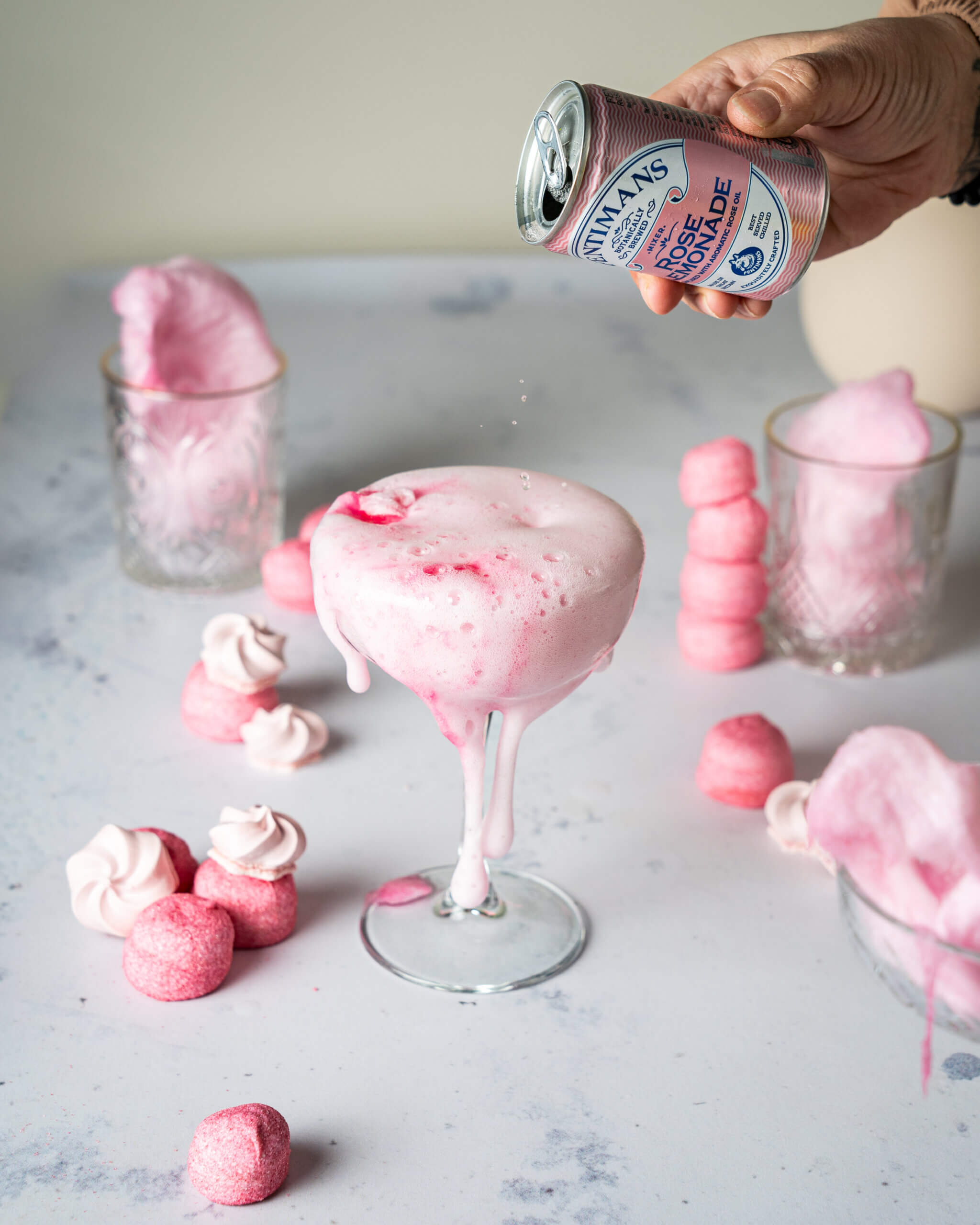 cotton candy cocktail, suikerspin drank, rozen limonade